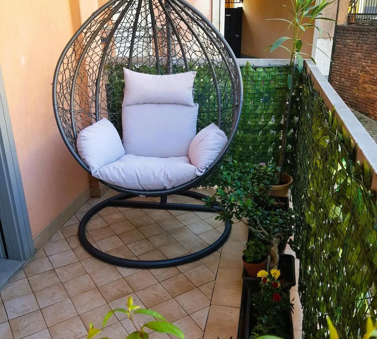 Serendipity Home Milan 0*,  Italie